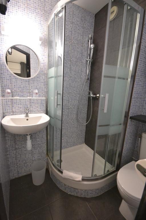 Brit Hotel - Montsoult La Croix Verte Baillet-en-France Phòng bức ảnh